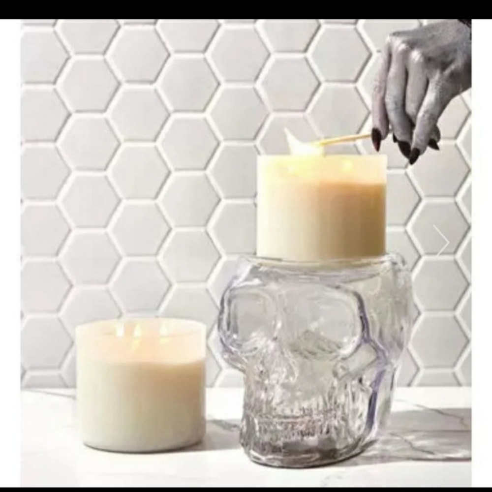 Bath and Body Works light up Skull